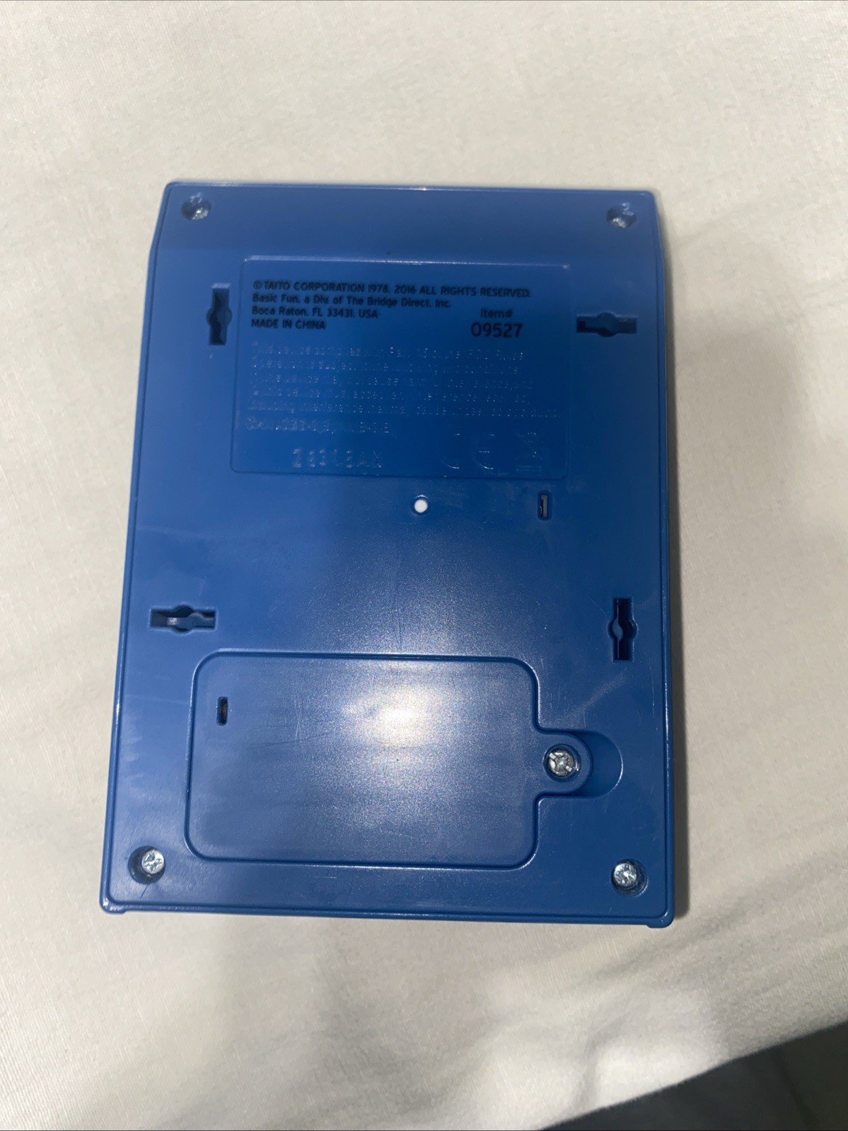 Taito Space Invaders mini Handheld arcade Machine.