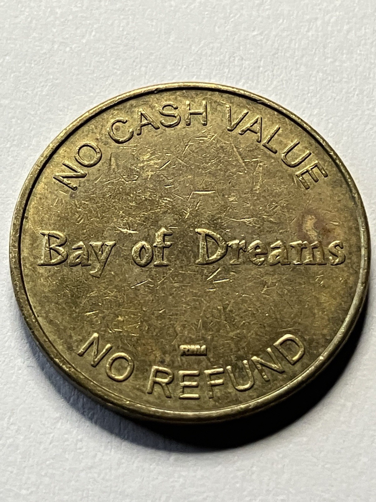 OLD BAY OF DREAMS – TREASURE ISLAND FAMILY LAND ARCADE TOKEN WISONSIN DELLS #un1