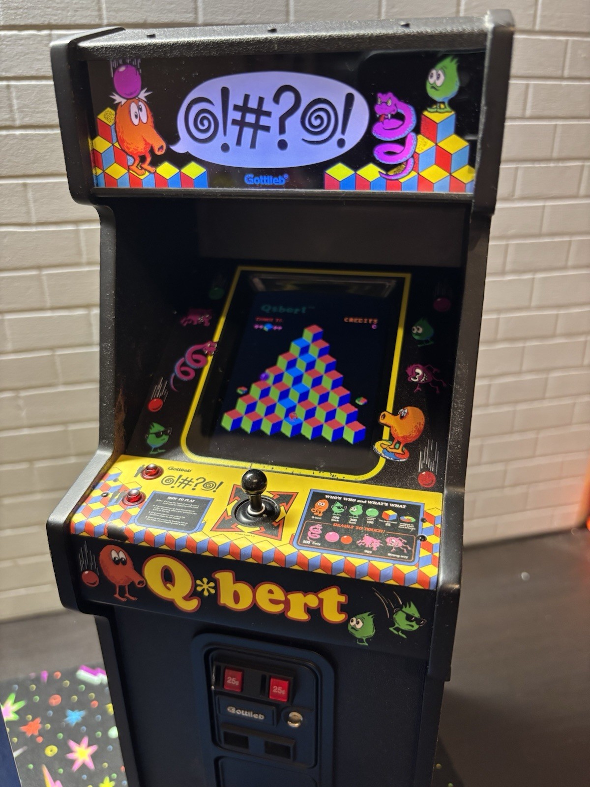New Wave Toys Replicade Q*bert Warren Davis Edition – Open Box, Near Mint