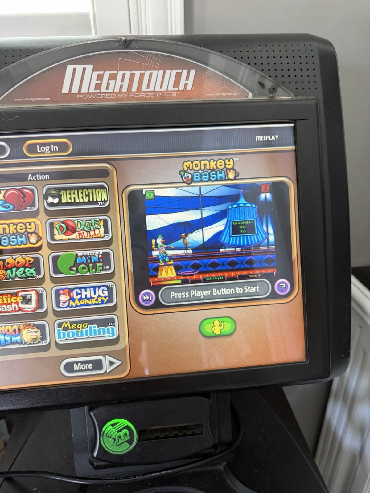 2009 MegaTouch EVO 15″ LCD Megatouch Touchscreen Bartop Game