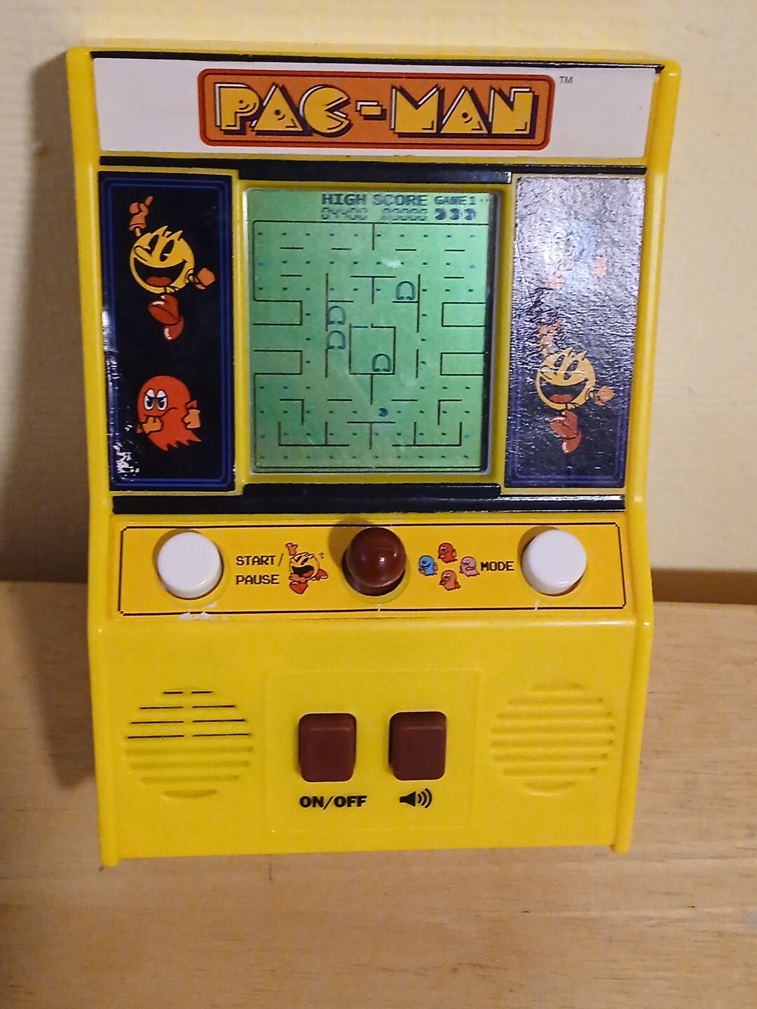 Mini Pac Man Handheld Arcade Game Bandai Namco Retro Video Machine Pacman WORKS