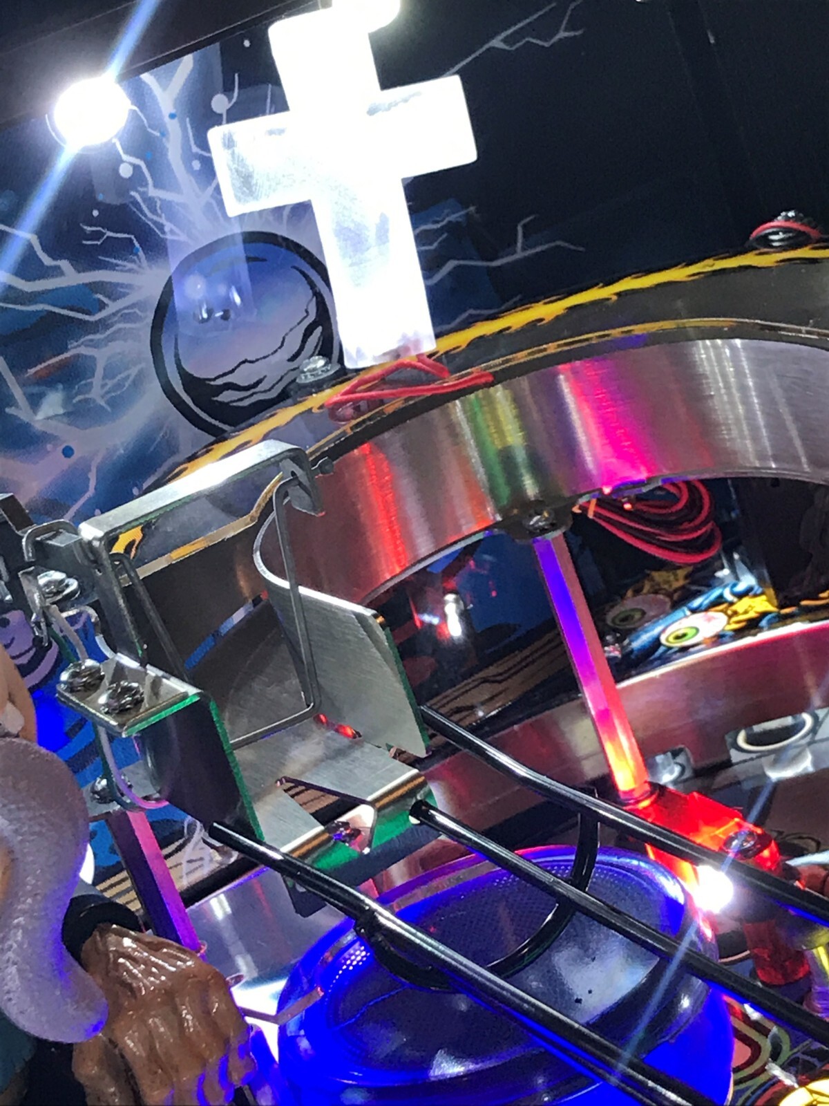 Metallica MET Pinball Machine glowing clear/white CROSS LED Mod Stern
