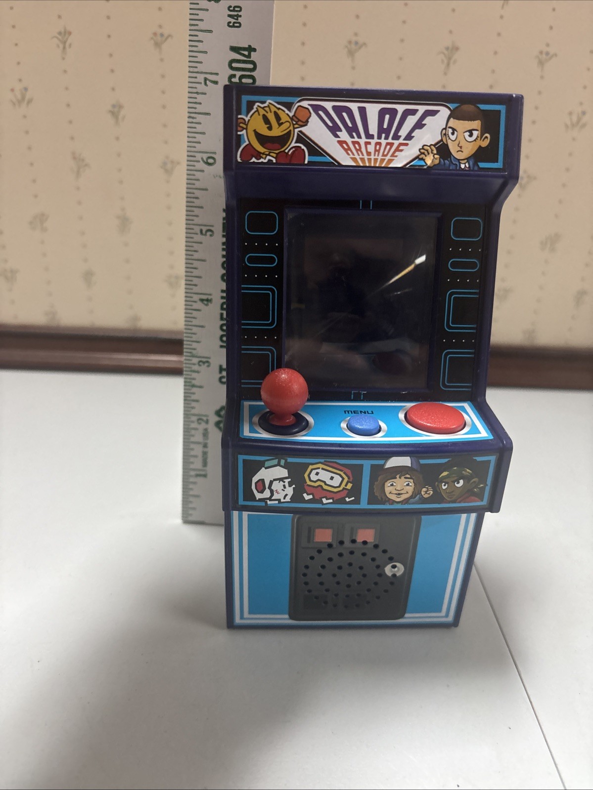 STRANGER THINGS PALACE ARCADE HASBRO MINI GAME Unit Many Games Tested And Works