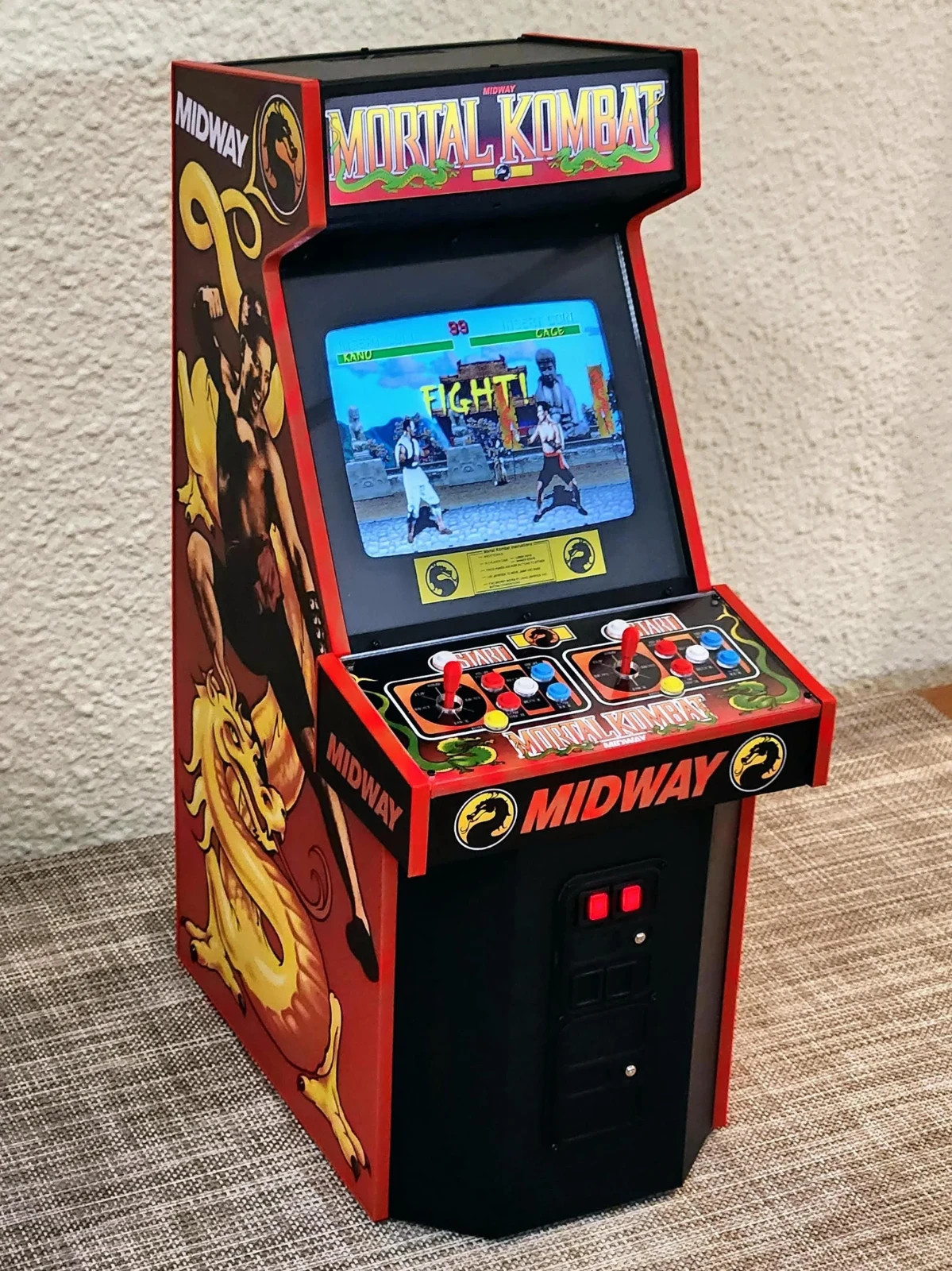 1:4 Scale Mortal Kombat Arcade Cabinet – Playable Miniature