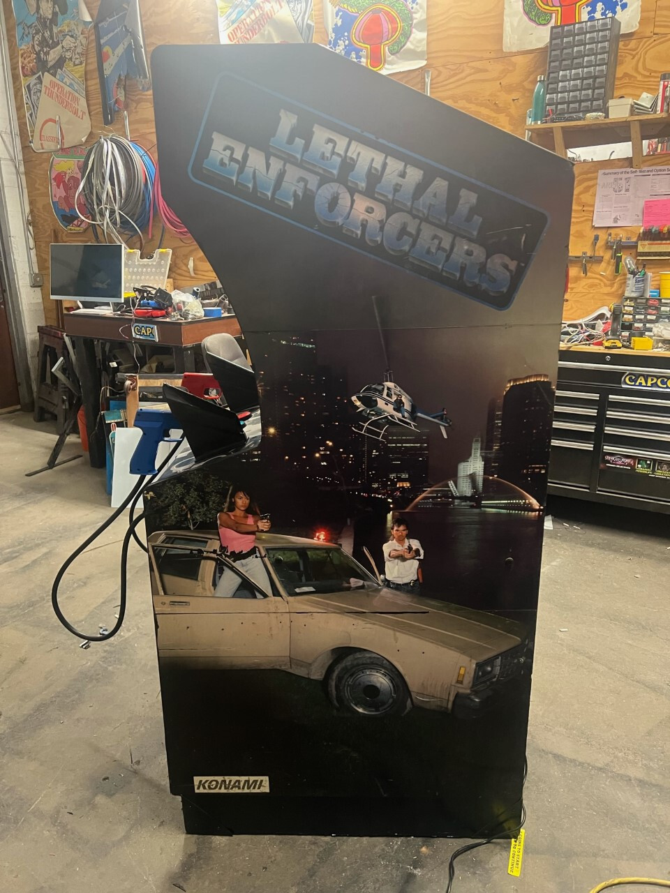LETHAL ENFORCERS ARCADE MACHINE by KONAMI (Excellent Condition) *RARE*