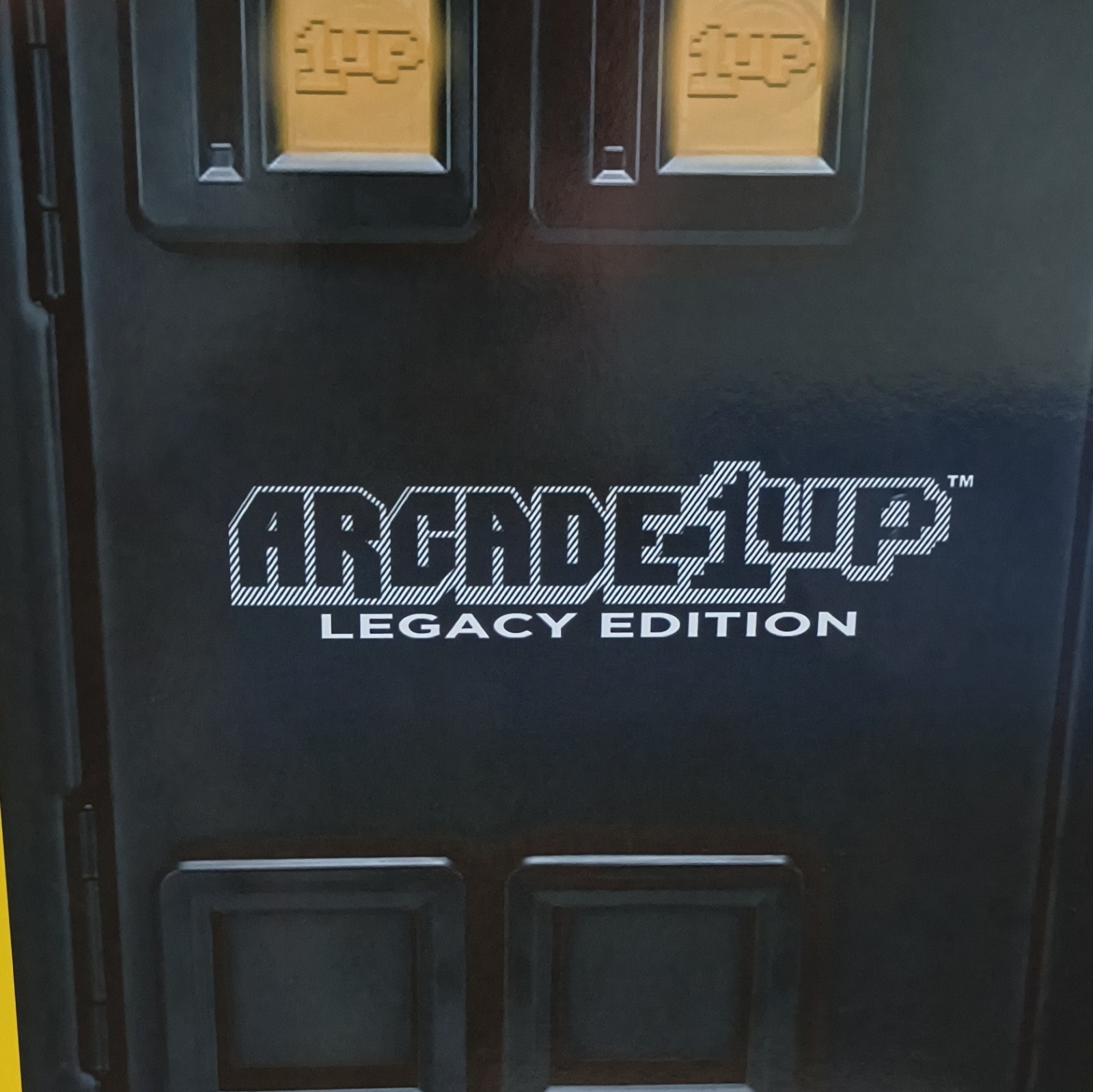Collectable Pac-Man Arcade game With Multiple 20+ Extra Games, Minimal Wear
