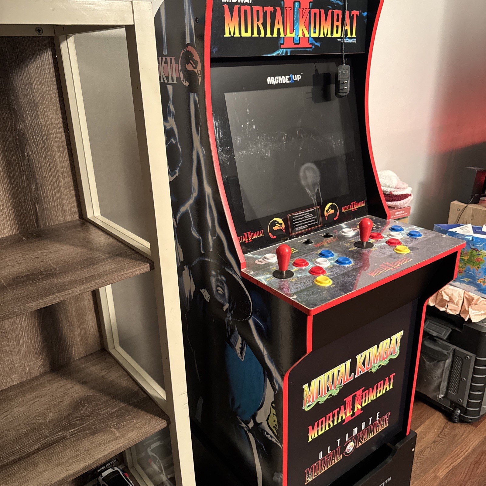 Arcade1Up Mortal Kombat Game Machine with riser