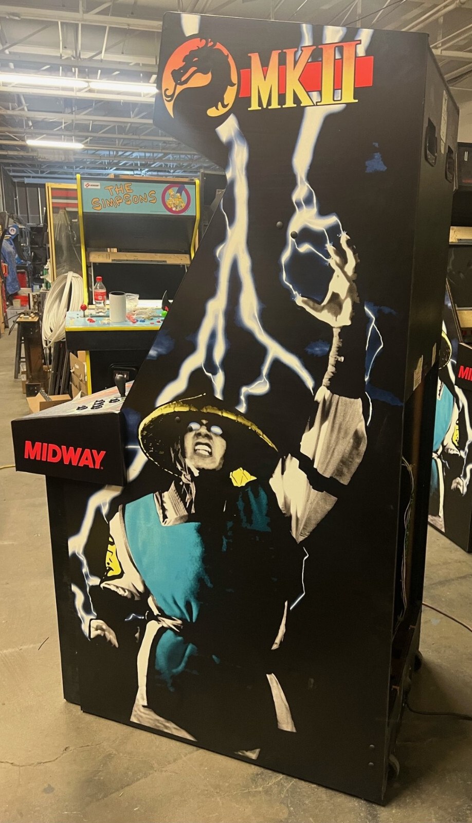 MORTAL KOMBAT II ARCADE MACHINE by MIDWAY 1993 (Excellent Condition)