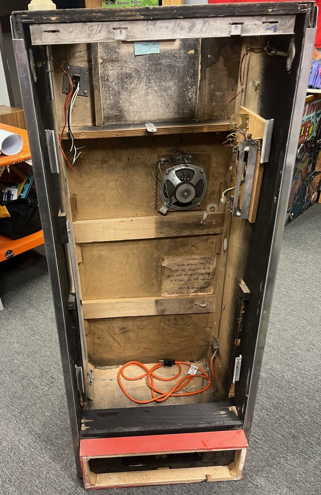 METEOR PINBALL CABINET (EMPTY) by STERN 1979 (Excellent Condition) *RARE*