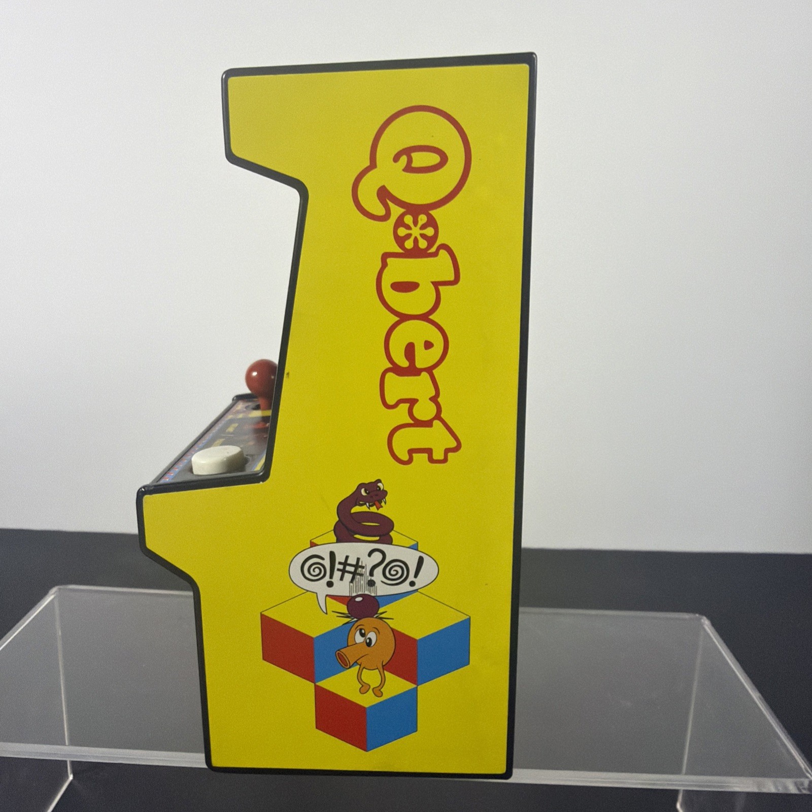 Q’Bert Mini Arcade Game 2016 Working and in Great Condition. Fun. Miniature.