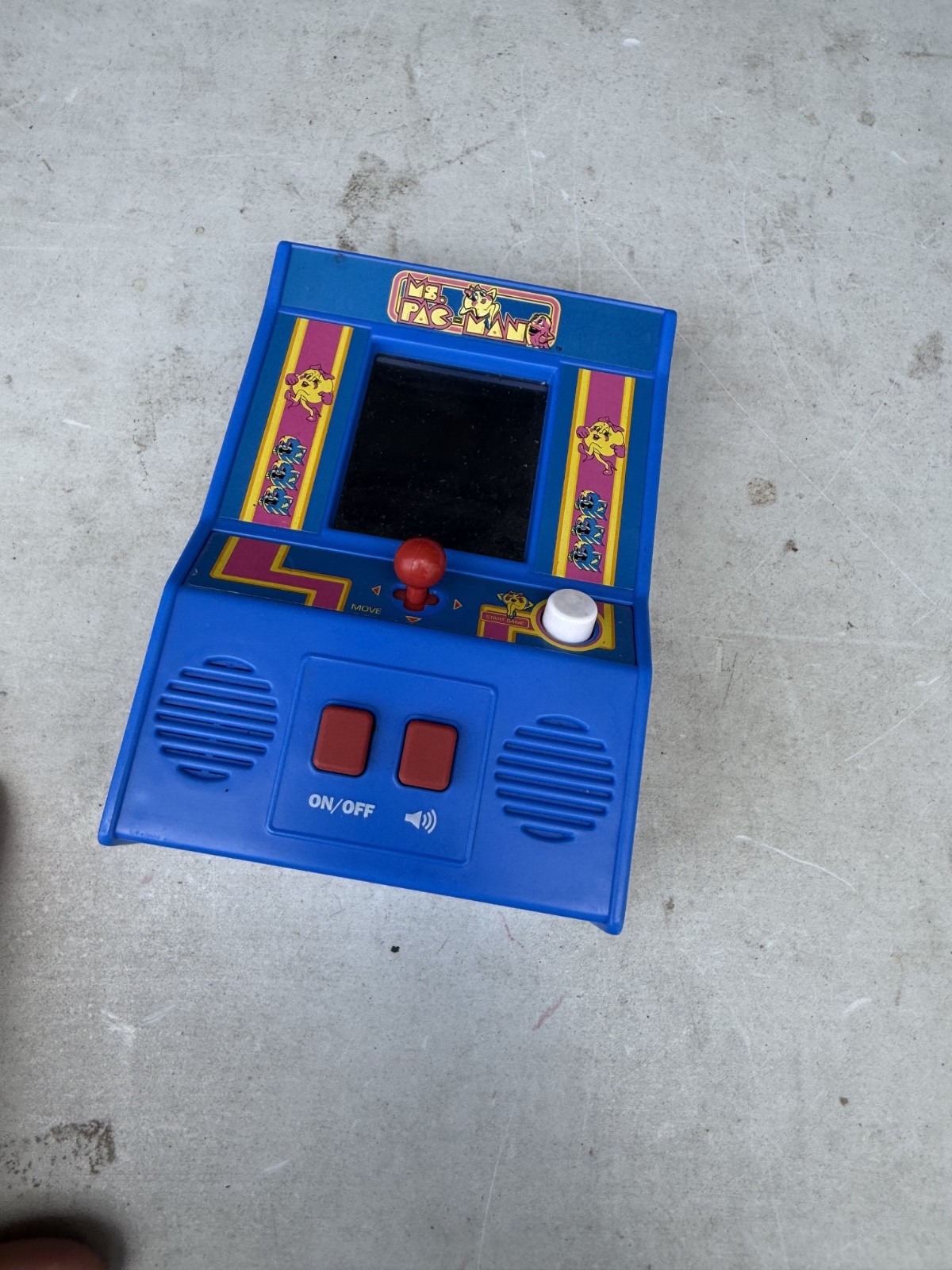 Ms. Pac-man Handheld Retro Mini Arcade Game 2018 Basic Fun Bandai Namco YT20