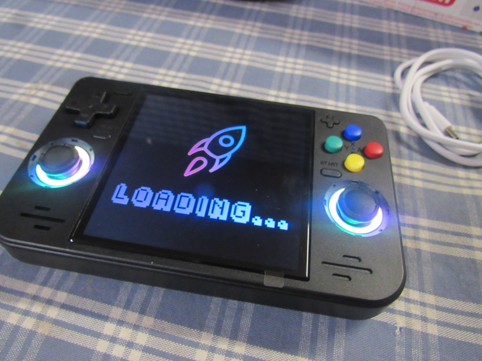 RF40H Retro Handheld Game Console 4.0″ Pre-Loaded Games (Open Box) FREE SHIPPING