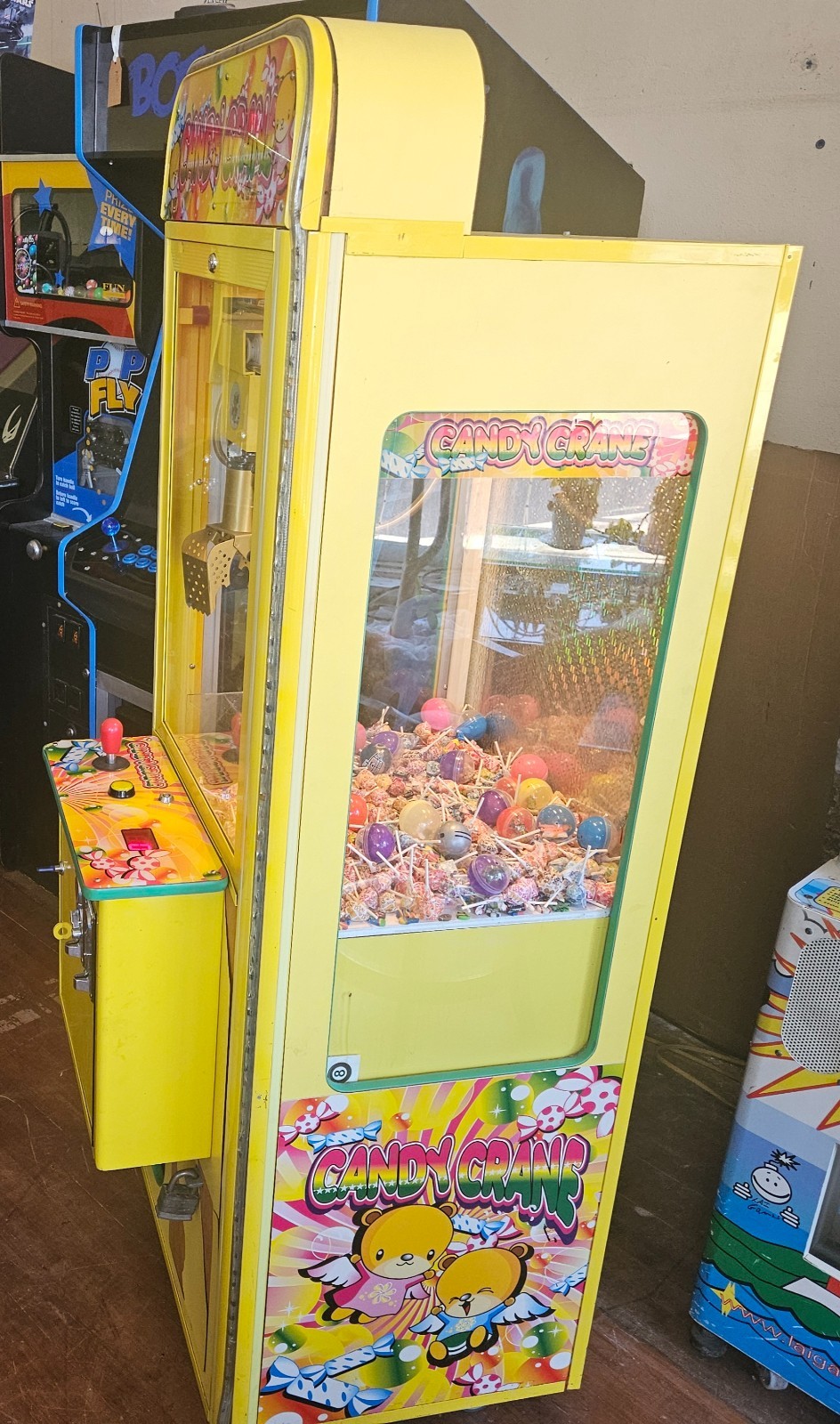 Coastal Amusements CANDY CRANE Arcade Prize Redemption Claw Machine WORKS