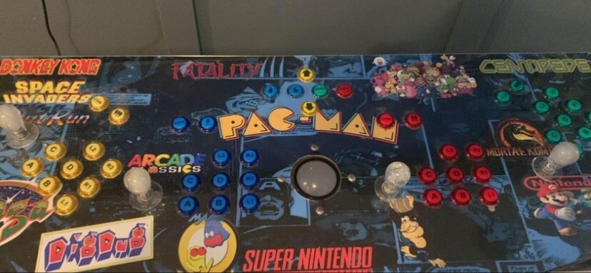 arcade machine raspberry pie has 2,000 games on it used maybe 5 times