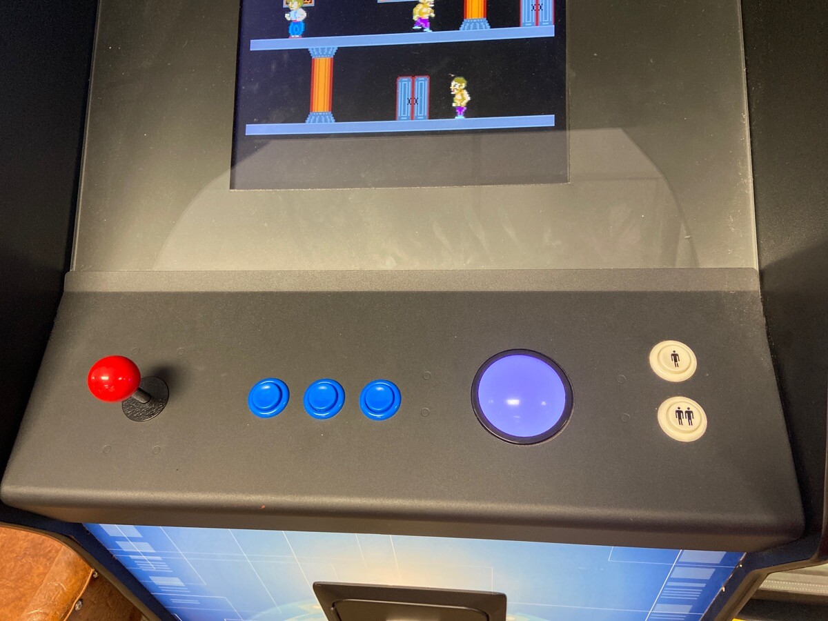 CLASSIC ARCADE Full-Sized Upright Arcade Game with 60 Classic Games (TDW031133)