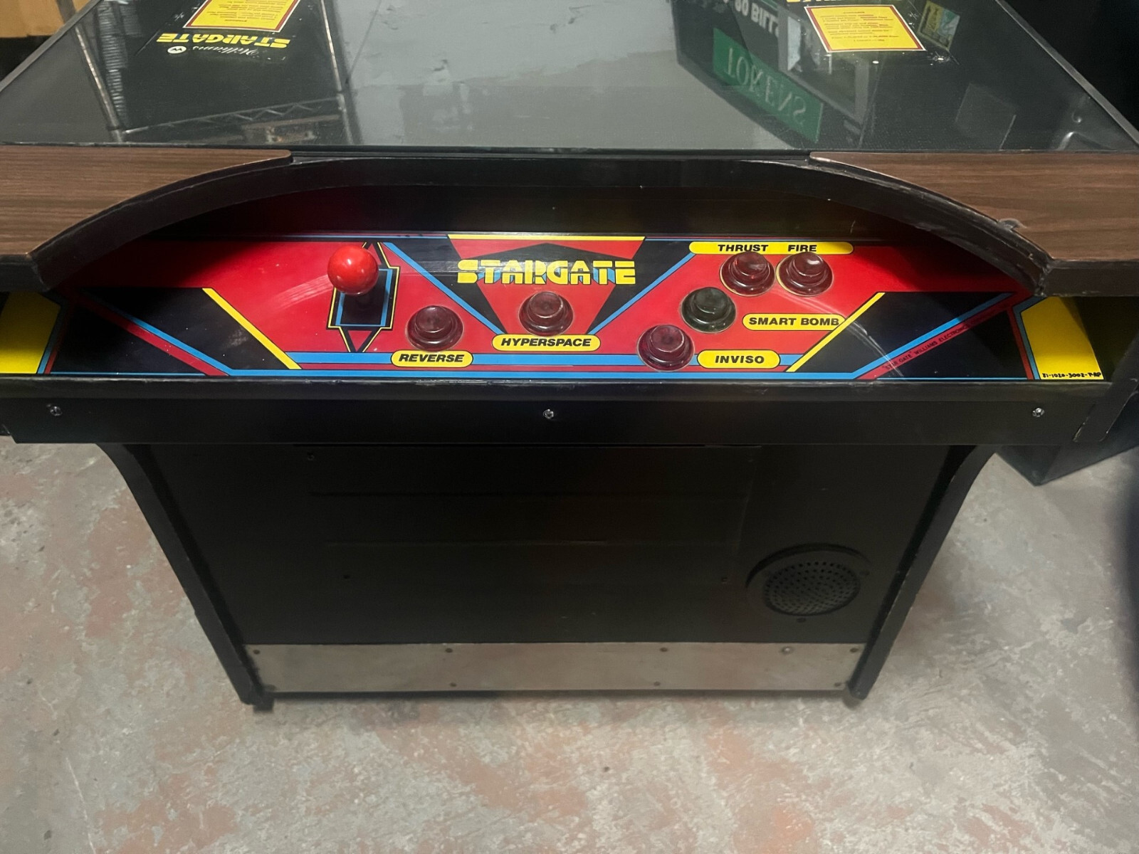 STARGATE Cocktail Table ARCADE MACHINE by WILLIAMS 1981 (Excellent Condition)