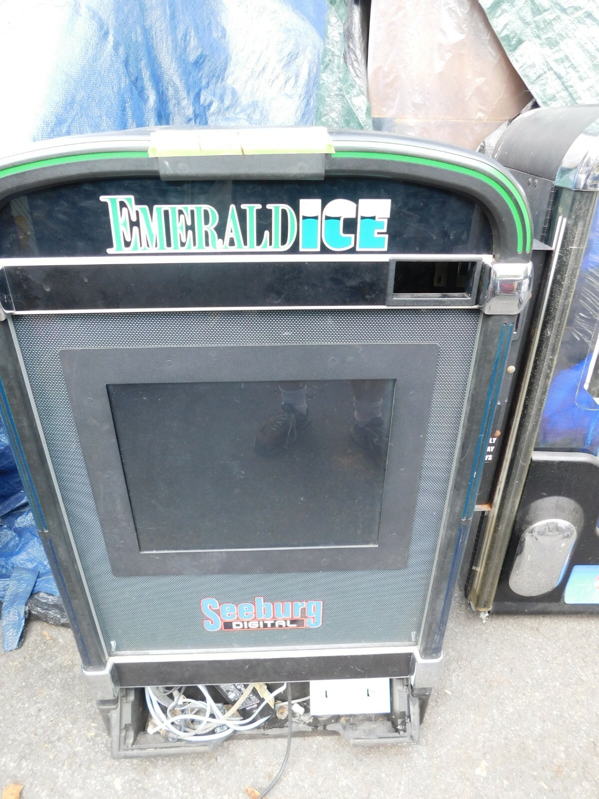 Seeburg emerald ice Internet wall juke box, parts, project non working