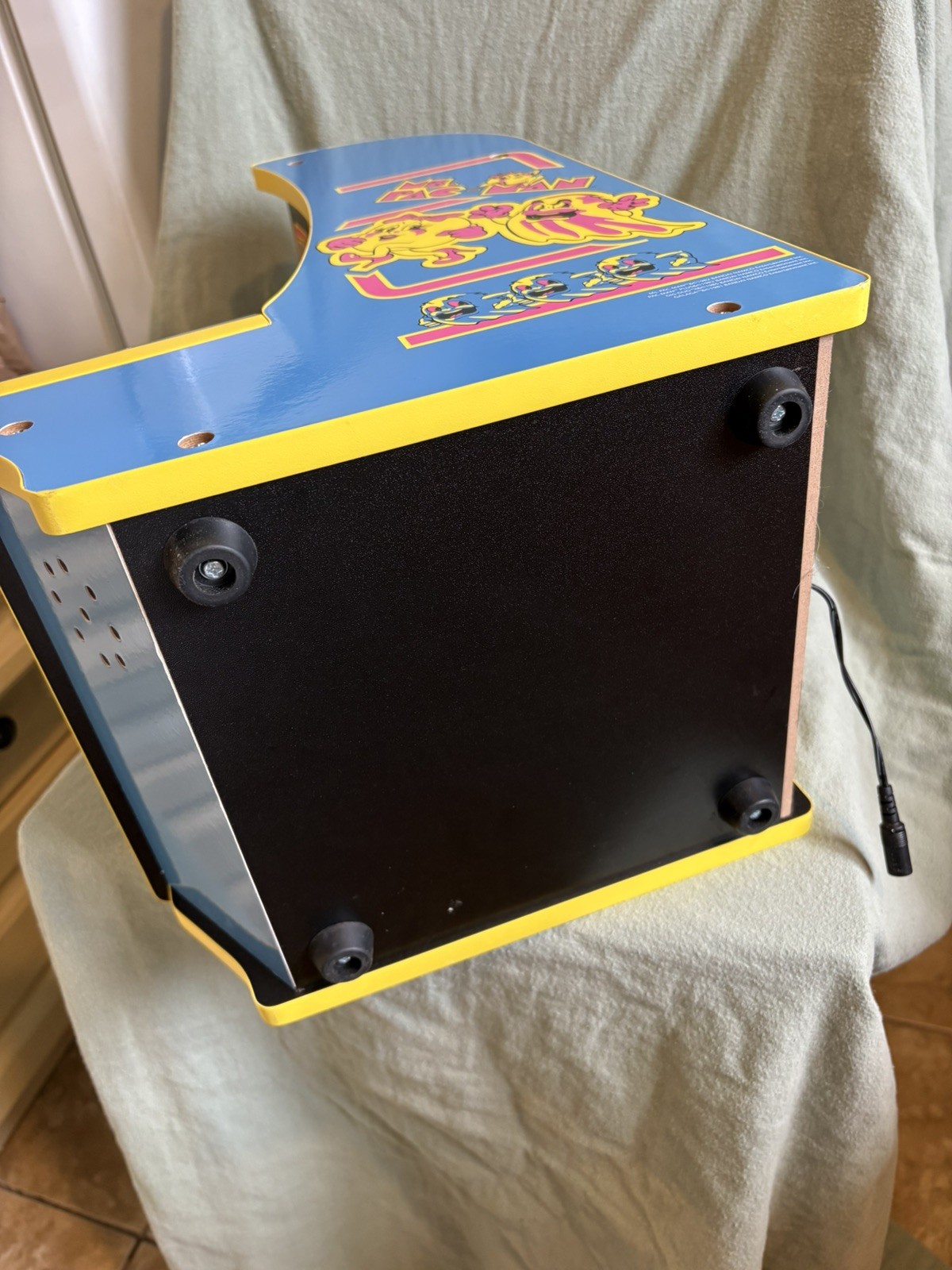 Arcade 1up 8261 Ms Pac-Man Tabletop Arcade GameSystem 16″ TESTED WORKS Excellent
