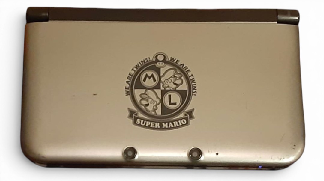 Nintendo 3DS LL XL Mario Silver NTT Limited 100 System Mario Kart 7 Tested FAST