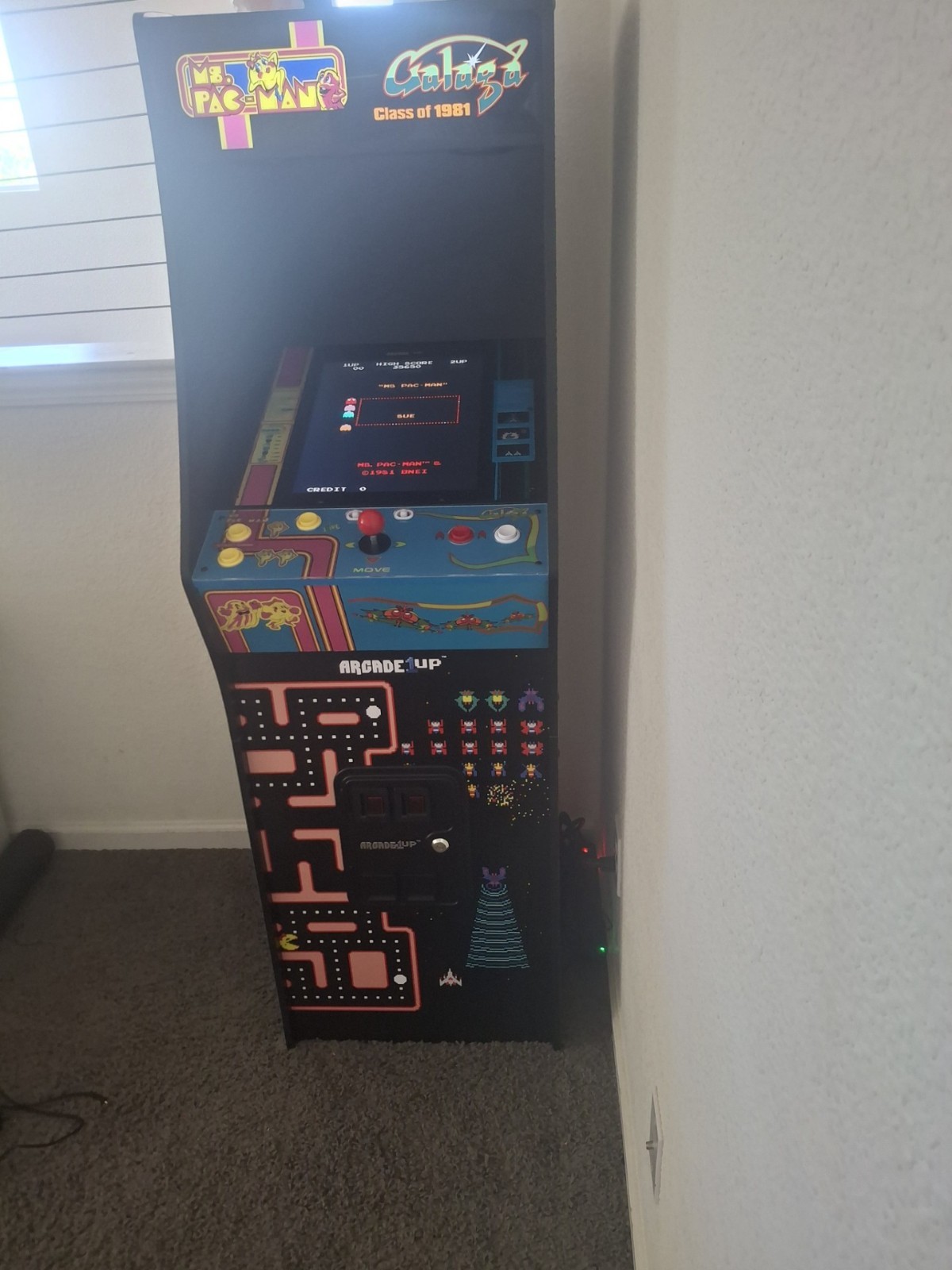 Arcade1up Class of 81′ Deluxe Arcade Game – Blue