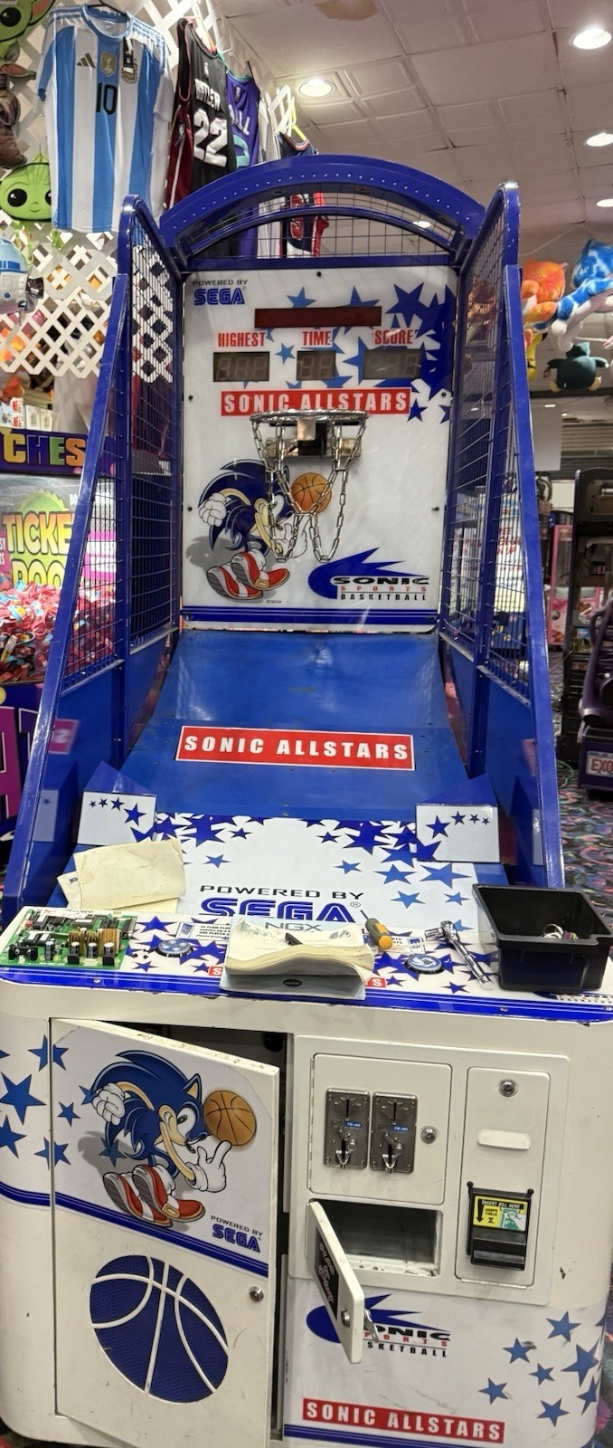 Sonic Basketball Machine by Sega Arcade