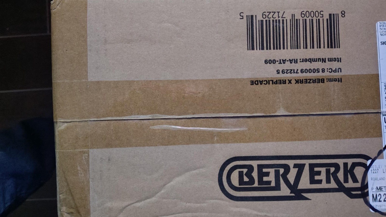 New Wave Toys Replicade BERZERK 1/6 Scale Arcade Cabinet