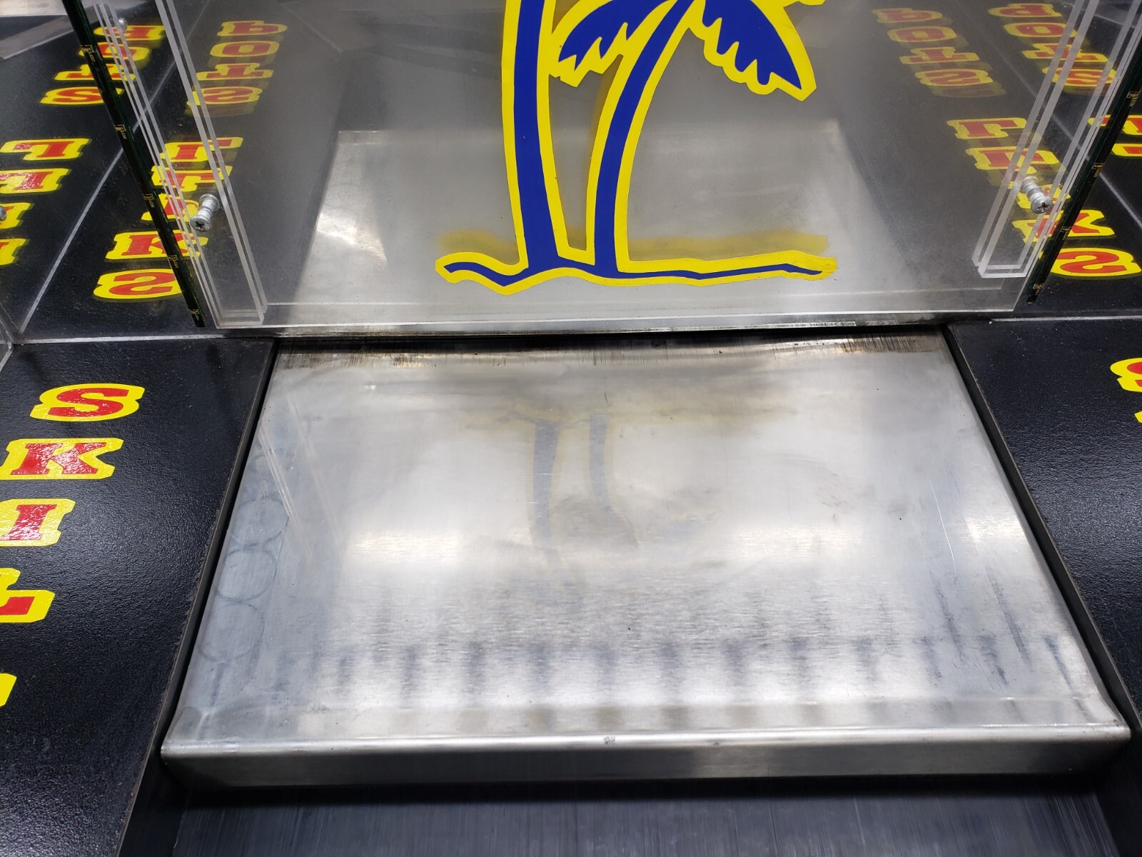 Treasure Island Quarter Coin Pusher Slider Arcade Machine Game Vending Amusement