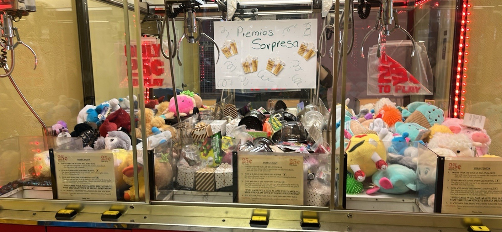 Claw Arcade Triple Crane Big Choice Machine Game Vintage, Working Conditions .