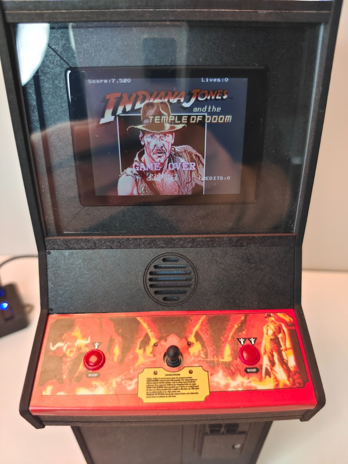 Indiana Jones 1/6 scale mini working arcade cabinet (Playscale, New Wave Toys).