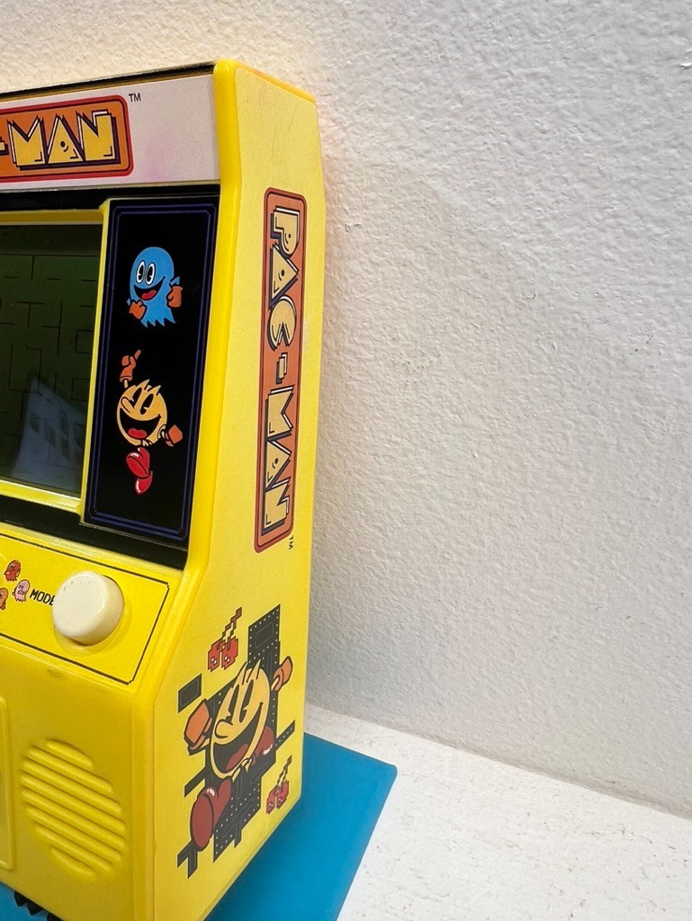 Pac-Man Mini Arcade Game 6″ Handheld Machine Basic Fun Battery Operated *Tested*