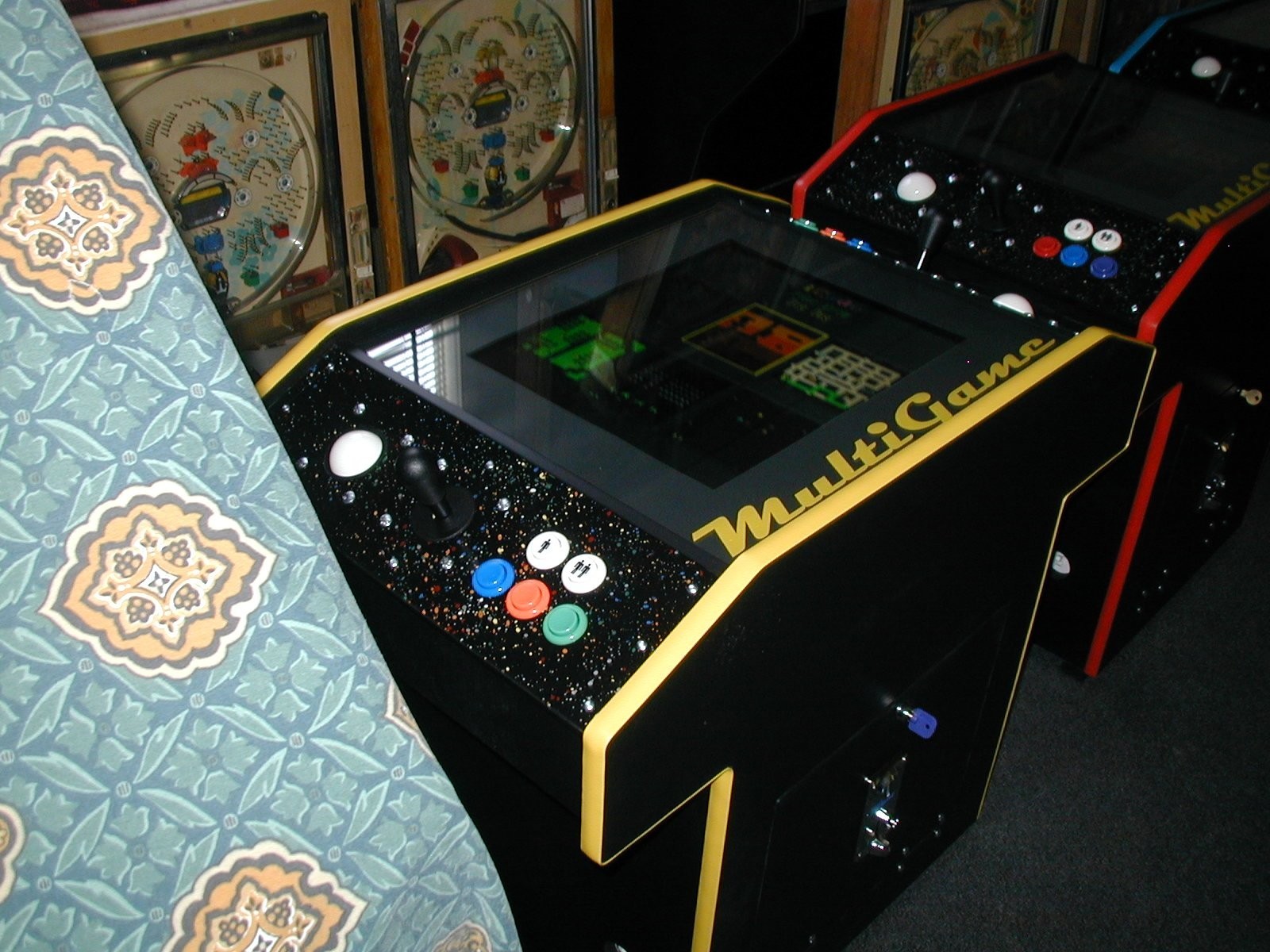 Cocktail Table arcade machine / commercial quality / 60 games