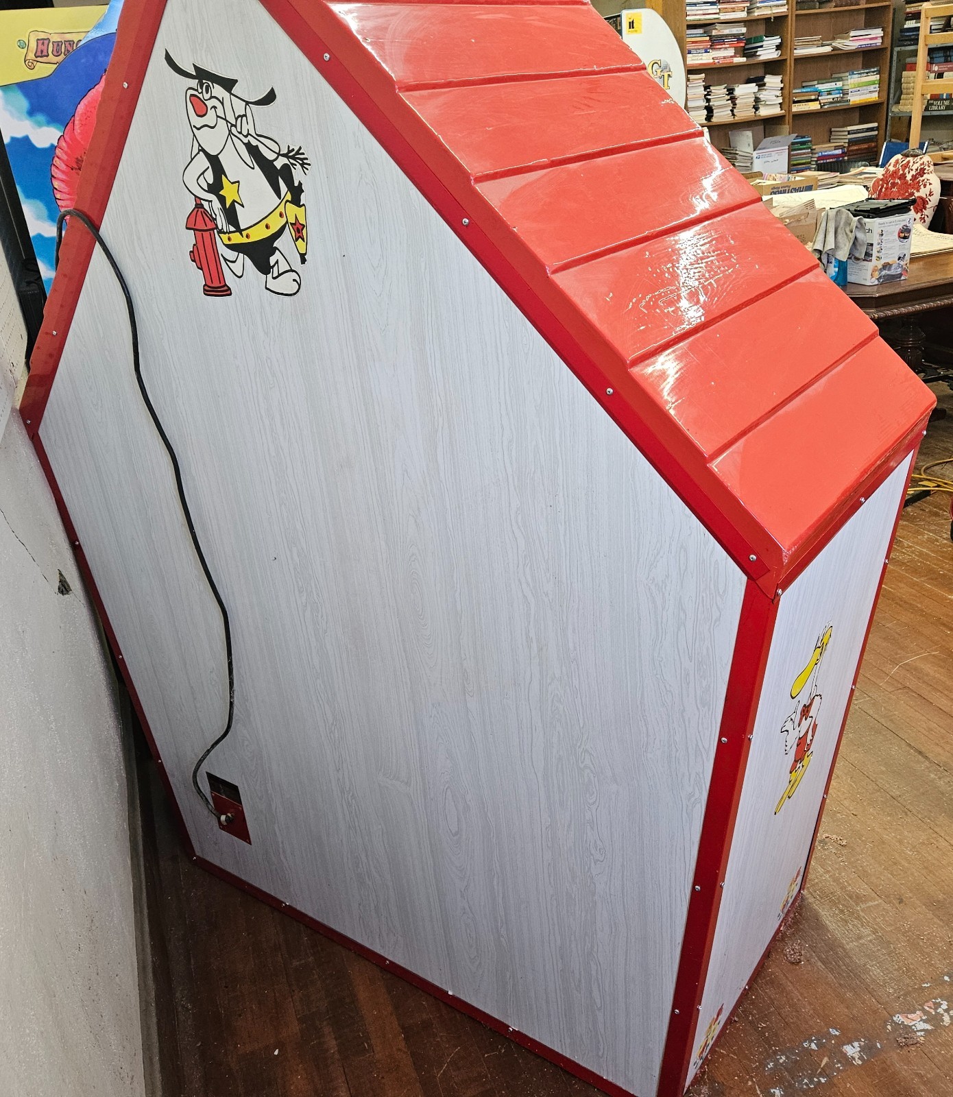 MOVIE HUT Sit Down Kiddierama Cartoon Theater Booth Arcade Game Model MHI-CS