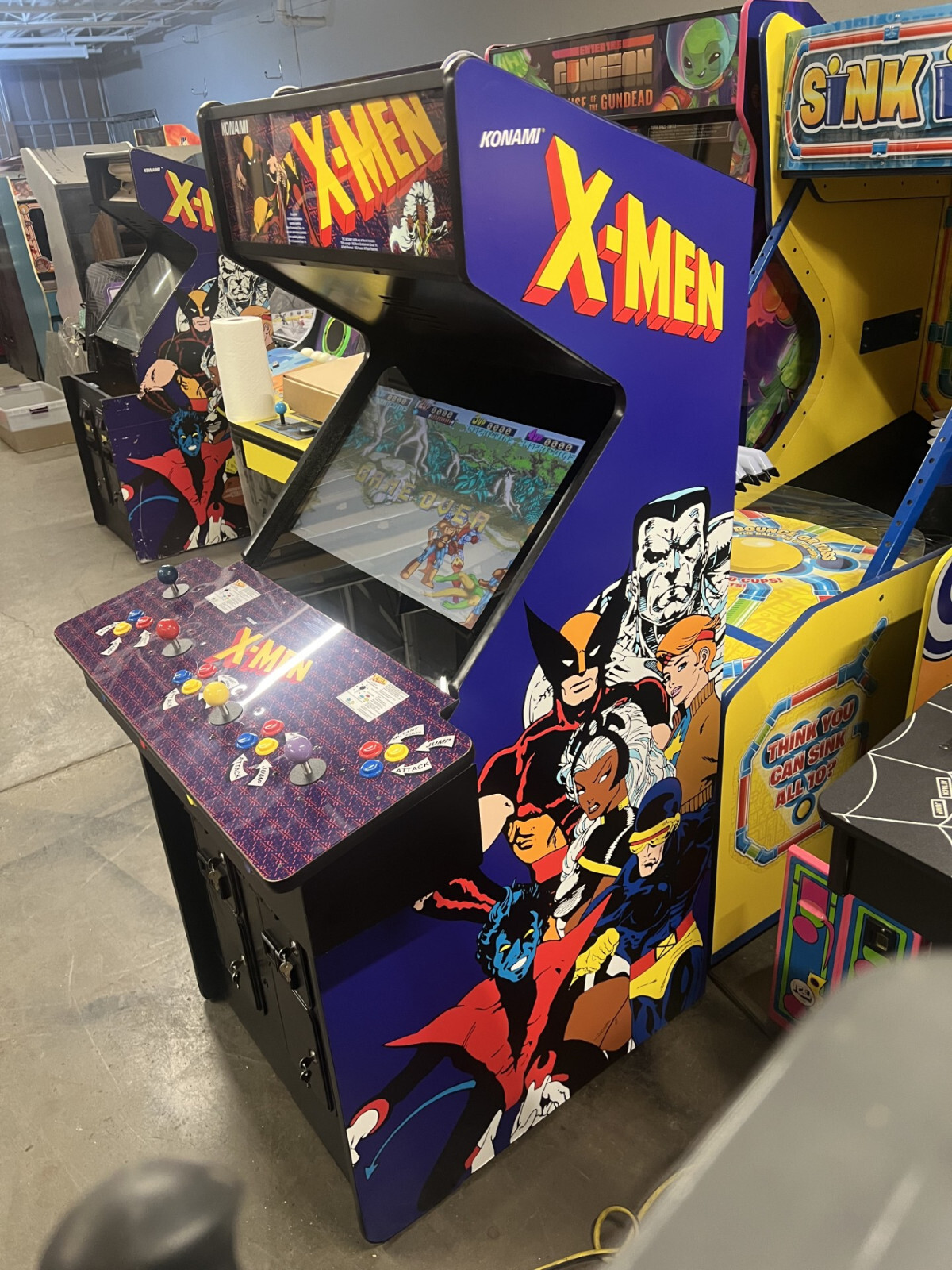 X-MEN ARCADE MACHINE by KONAMI 1992
