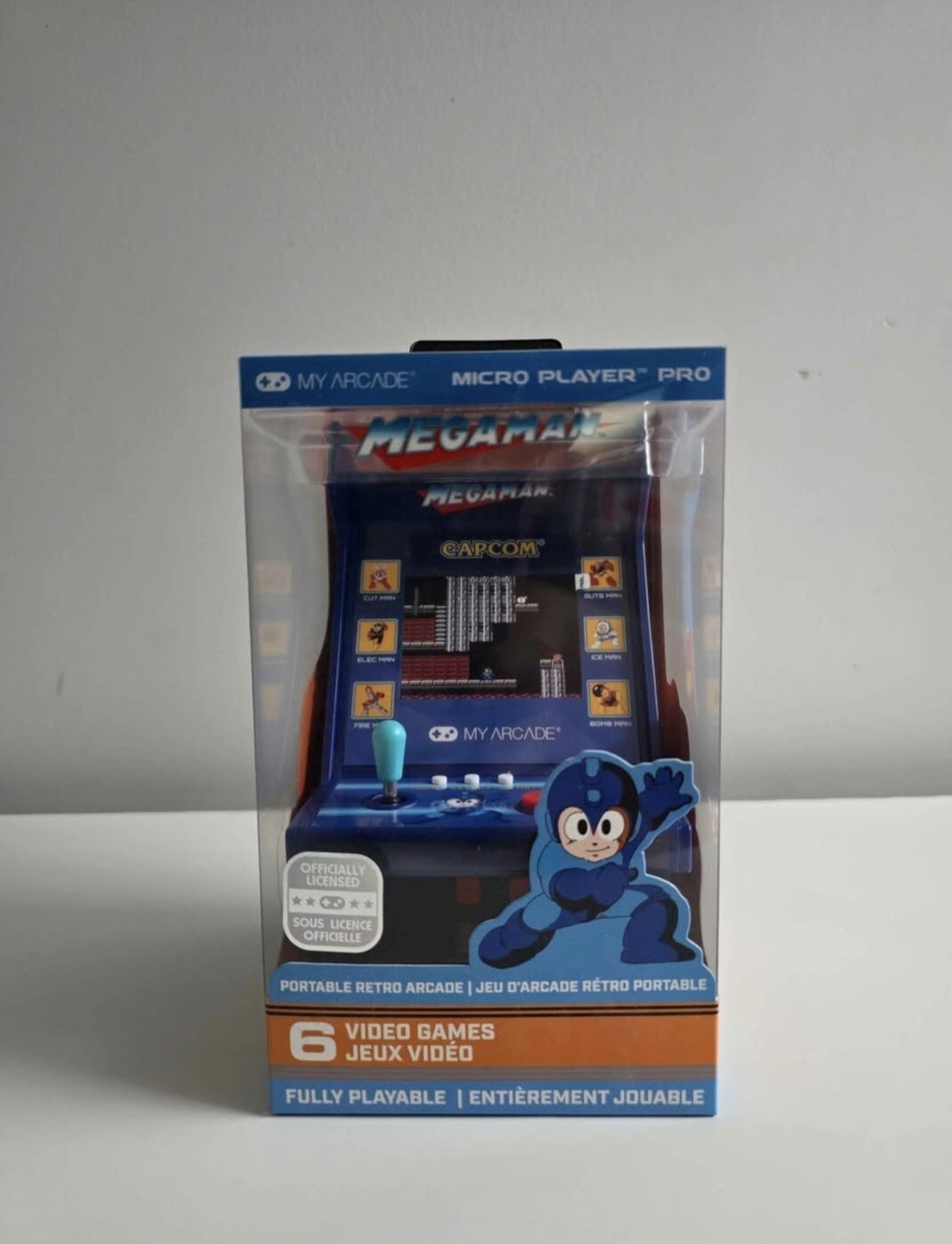 Mega Man Playable Arcade Figure