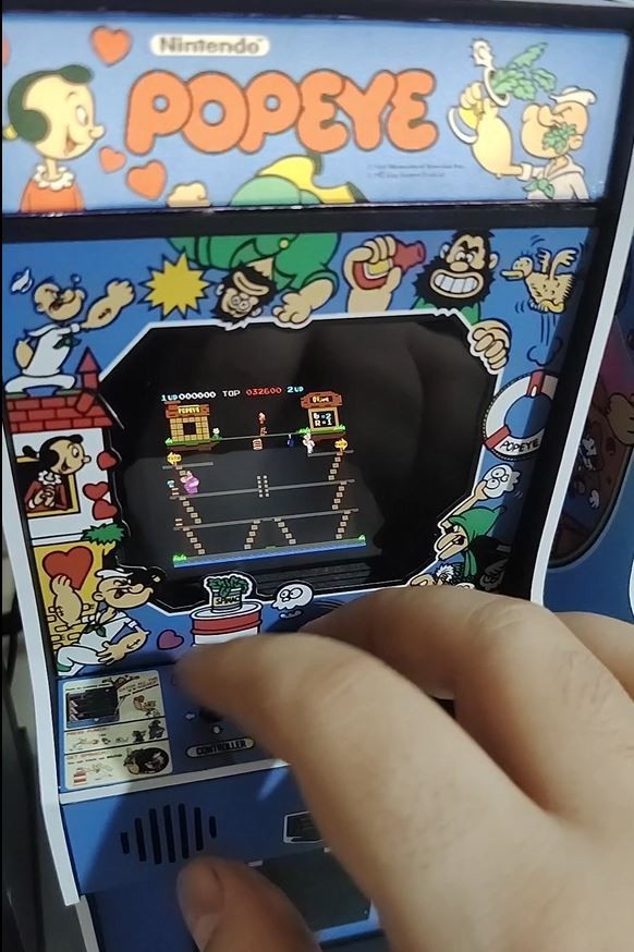 Popeye 1/6 scale mini working arcade cabinet (Playscale, New Wave Toys).