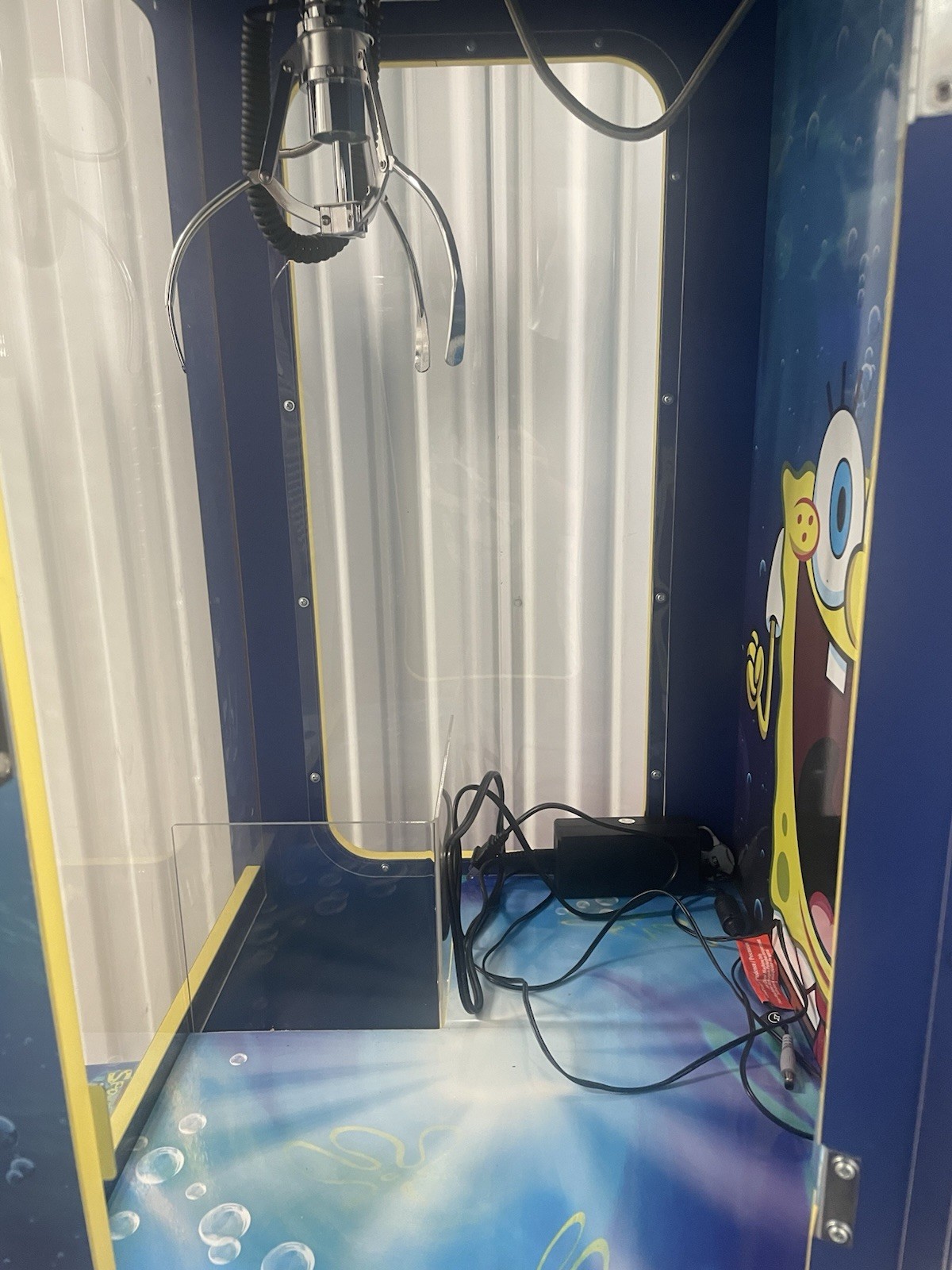 Arcade 1Up SpongeBob SquarePants Claw Machine (Lightly Used)