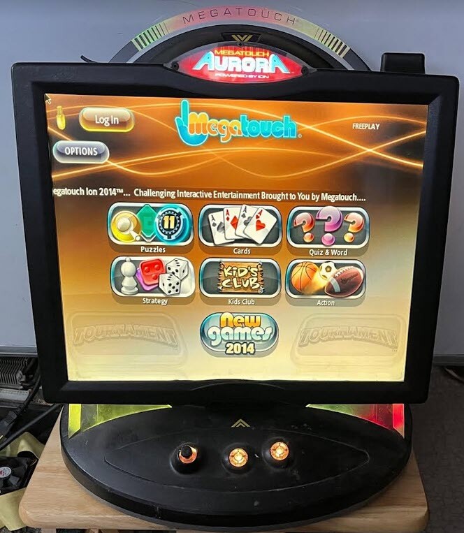 19″ LCD MERIT MEGATOUCH 2014 ION AURORA VIDEO ARCADE MULTY GAMES (has 210 games)