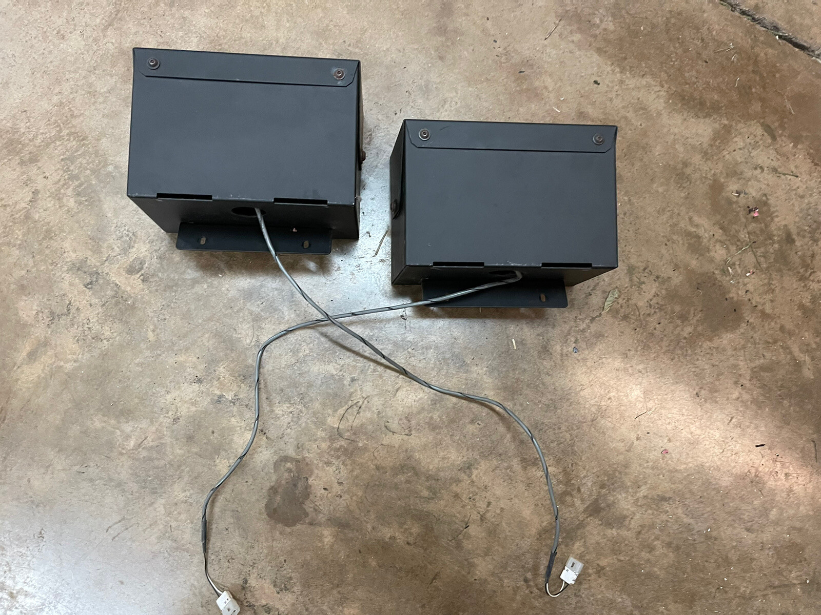 sega ghost squad Deluxe arcade speaker Set Right And Left Tested Work Well