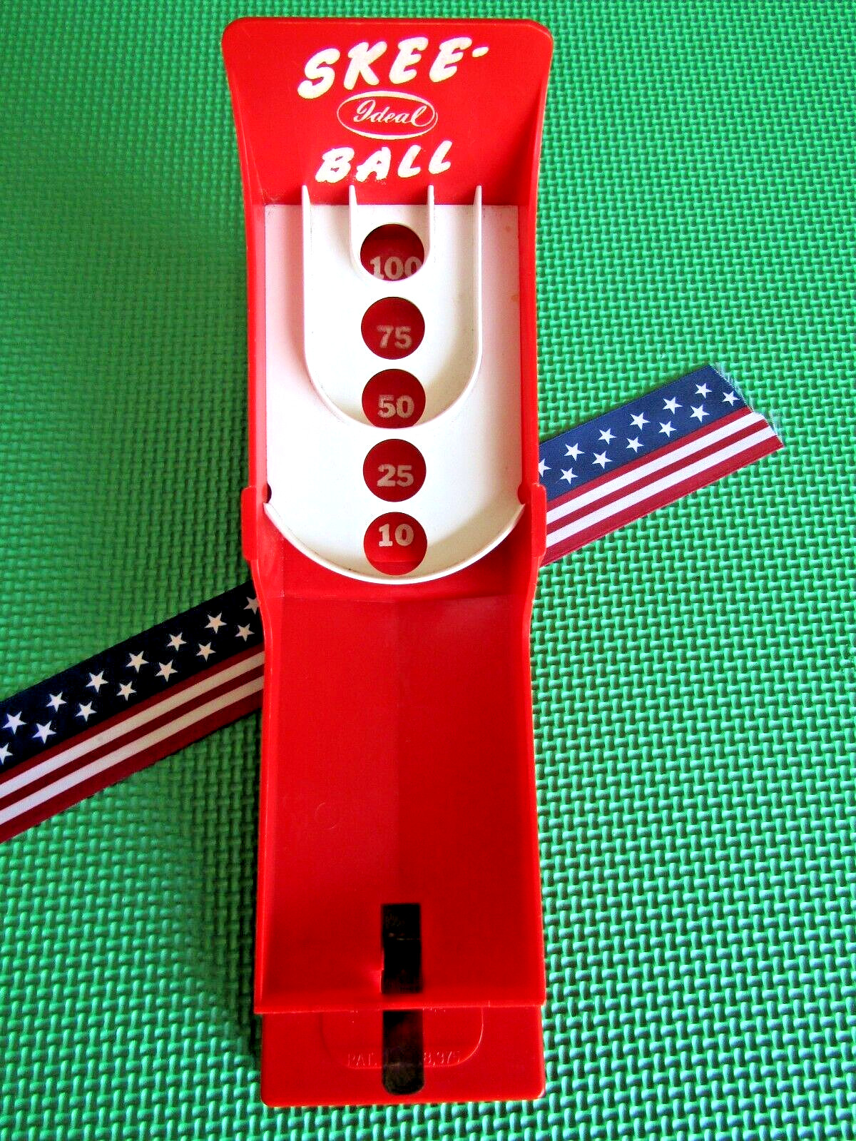 skee ball arcade game vintage plastic