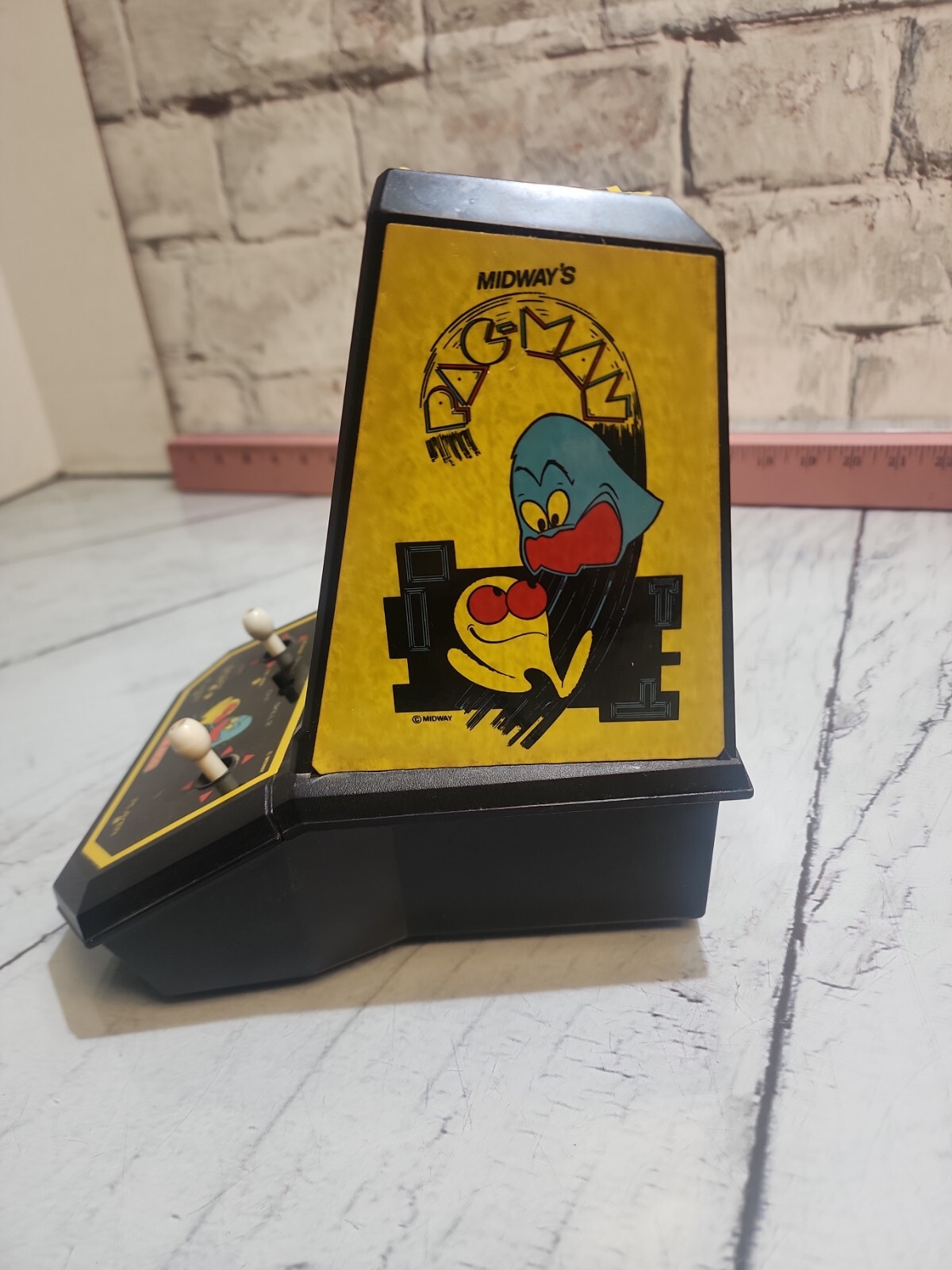 Vtg 1981 Coleco Pac-Man Mini Arcade Table Top Working w/ Battery Cover Game