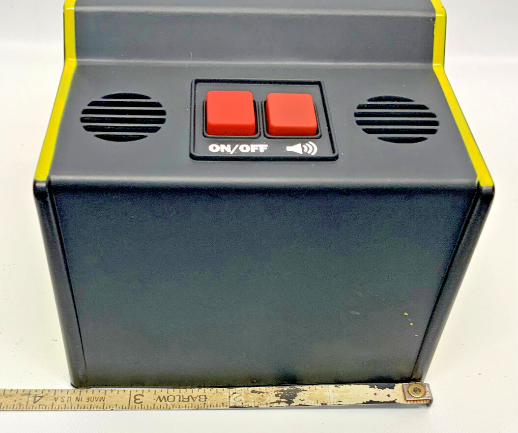 Pac-Man Micro Player Pro: 5.5″ Mini Arcade Machine, Fully Playable Video Game