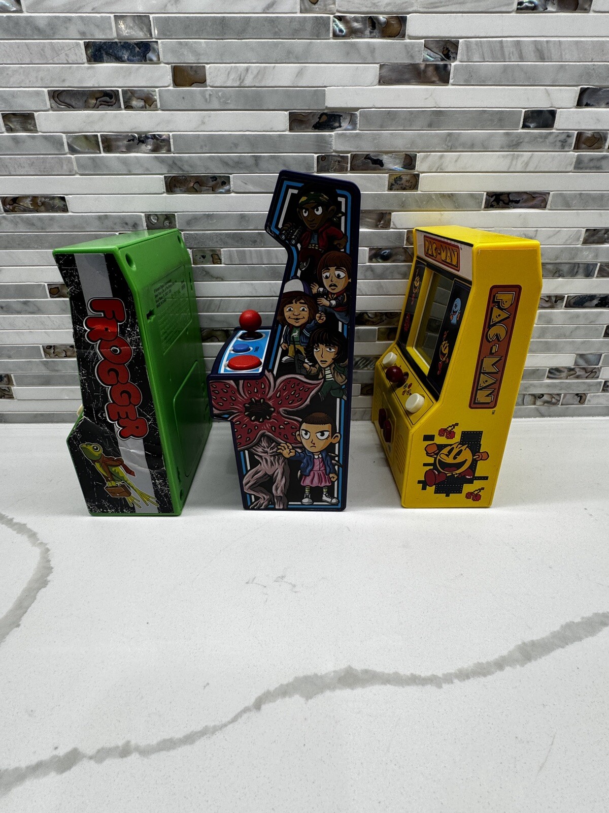 Lot of 4 Mini Arcade Games, Frogger, Stranger Things, Pac-Man, etc. TESTED