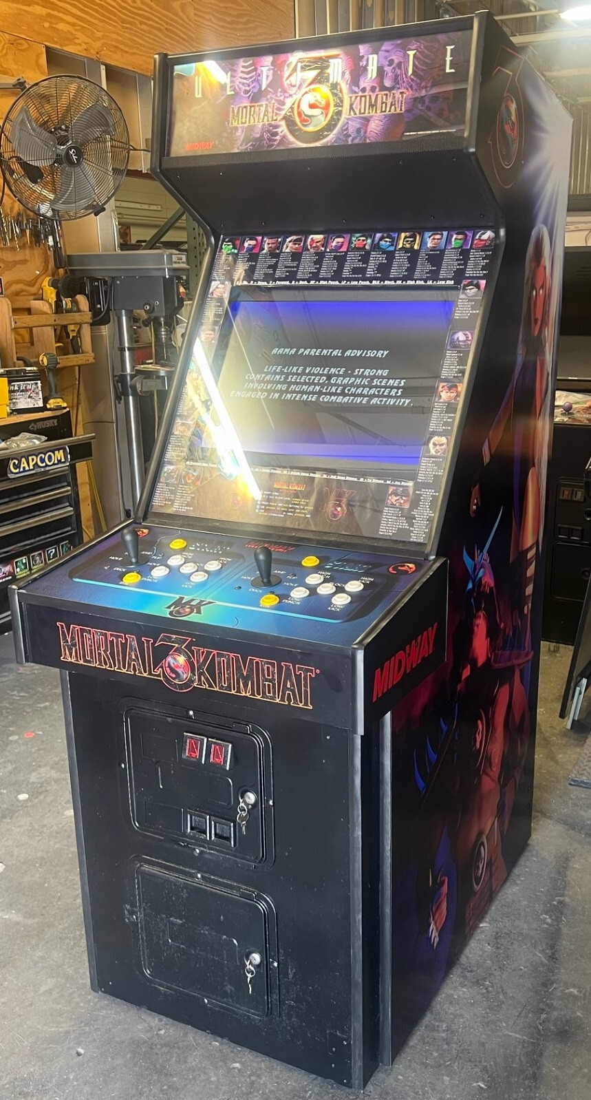 ULTIMATE MORTAL KOMBAT 3 ARCADE MACHINE by MIDWAY 1995 (Excellent Condition)