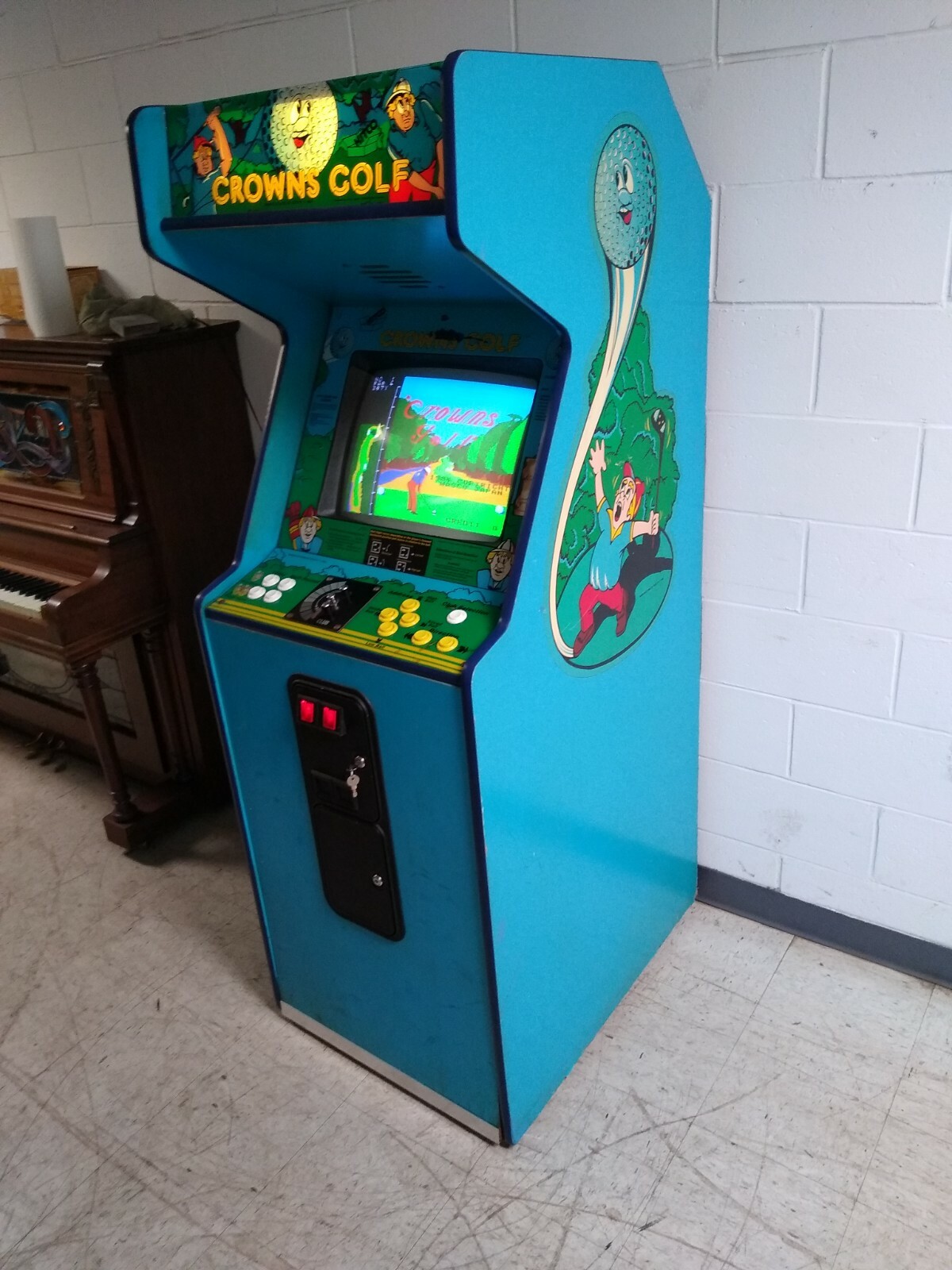 RARE 1984 Sega CROWN’S GOLF dedicated golf video arcade game – FREE SHIPPING
