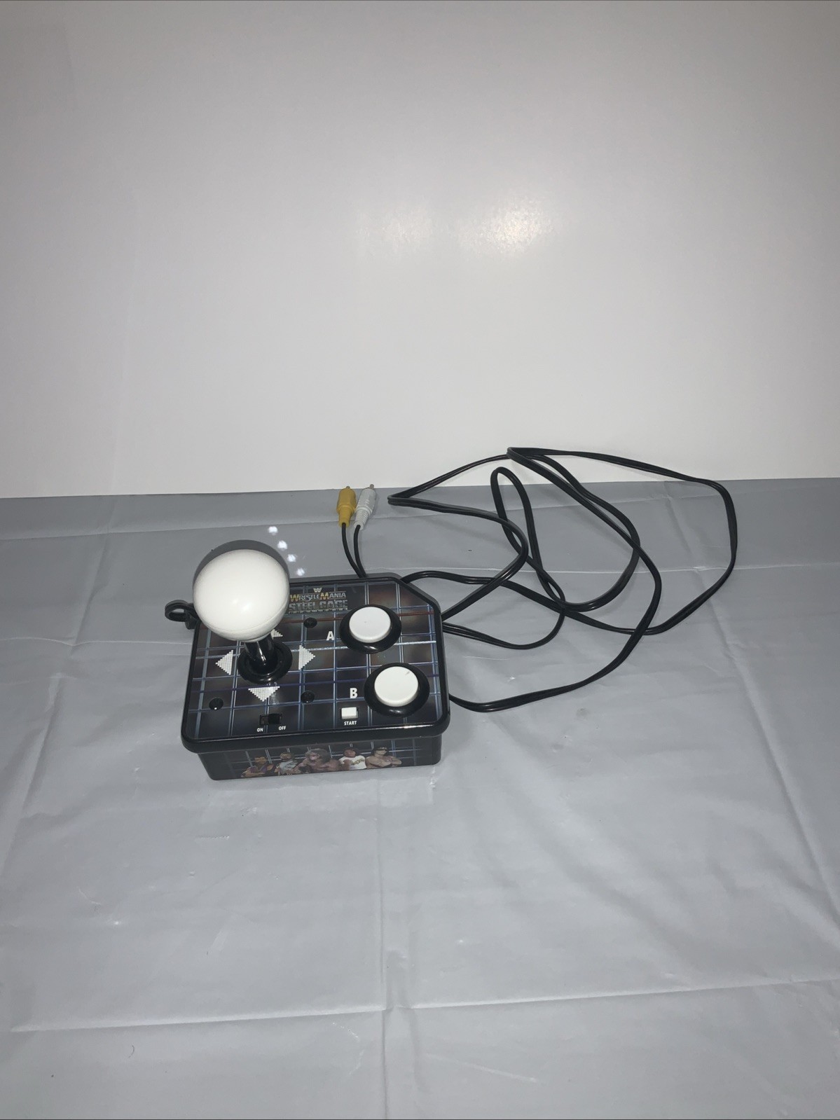 WWE WrestleMania Steel Cage Challenge Plug-n-Play Game Wrestling Arcade Tested