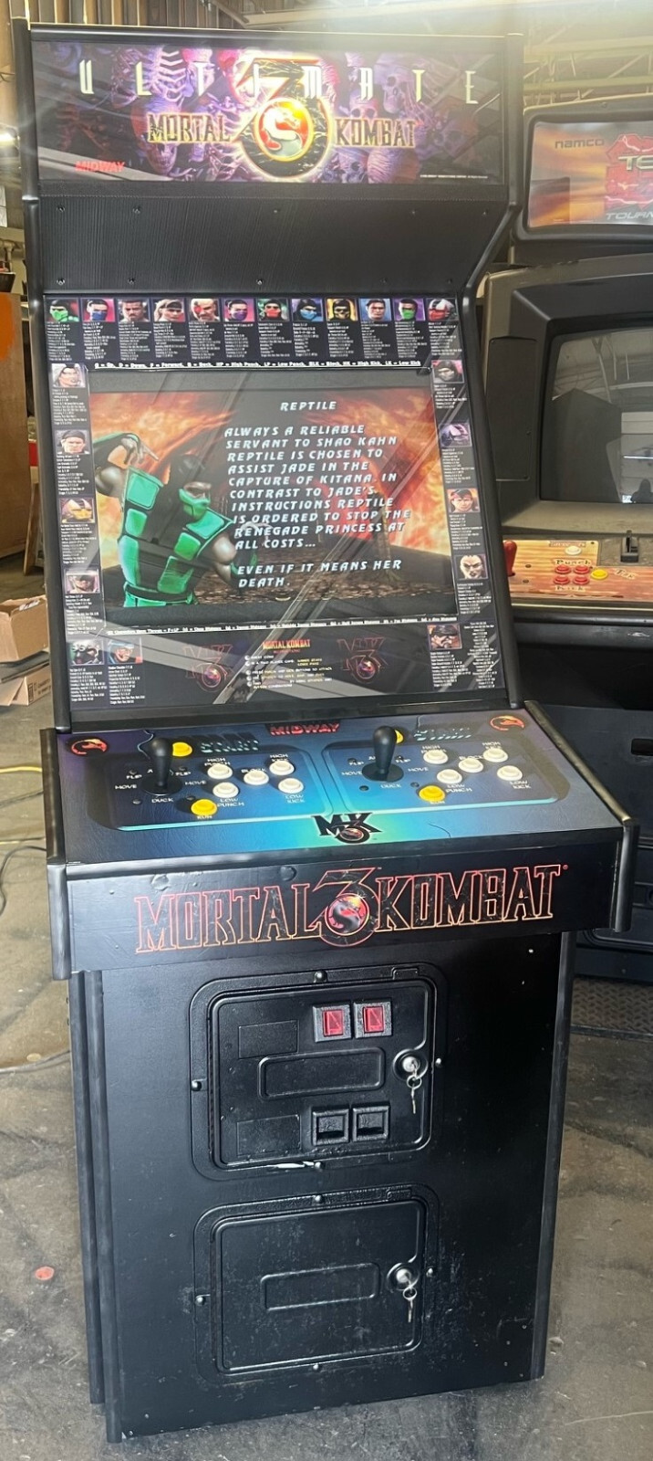 ULTIMATE MORTAL KOMBAT 3 ARCADE MACHINE by MIDWAY 1995 (Excellent Condition)