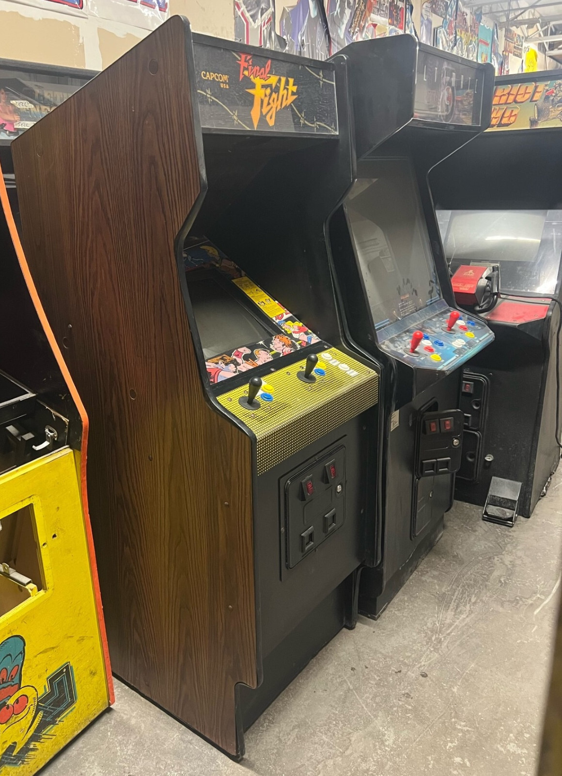 FINAL FIGHT ARCADE MACHINE by CAPCOM 1989 (Excellent Condition) *RARE*