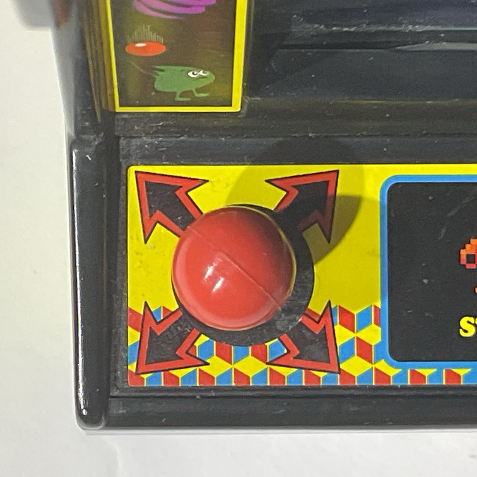 Q Bert Mini Arcade Game 2016 Miniature