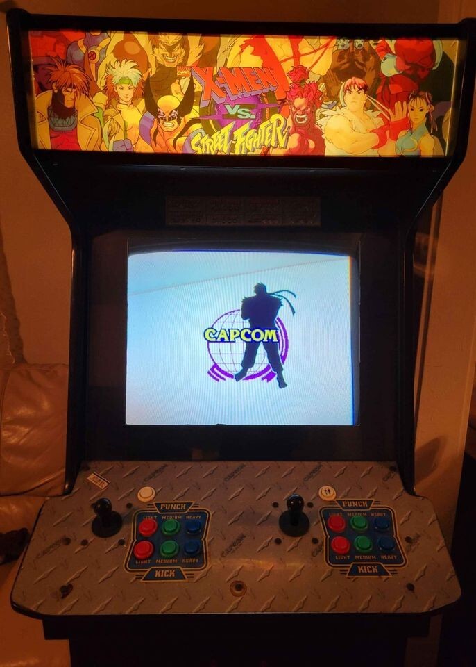 1996 Capcom X-Men vs Street Fighter Arcade Machine with Operating Manual