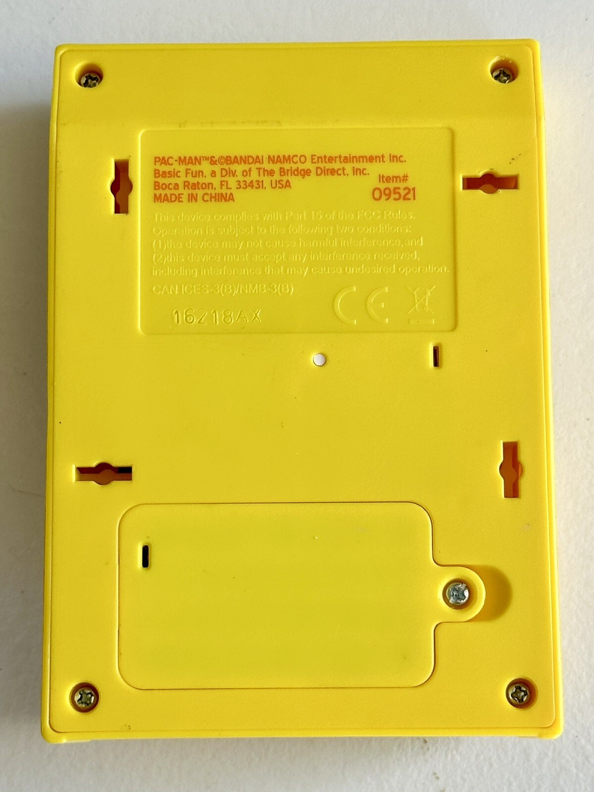 Pac-Man Handheld Mini Arcade Game. Bandai Namco Basic Fun Item #09521. Tested!